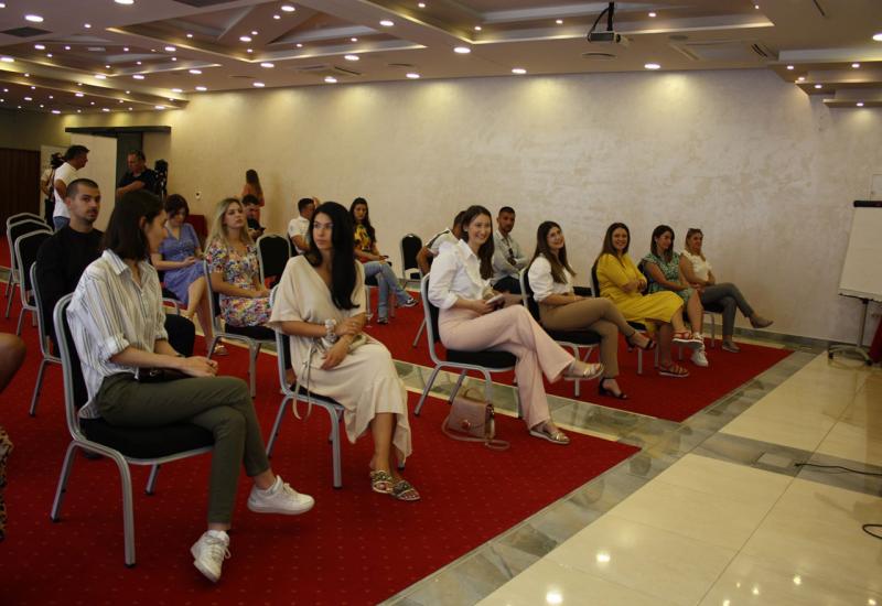 Poticaj za 11 mladih poduzetnika iz Mostara i Čapljine